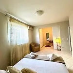 Korina Nyaraló Poszidonía