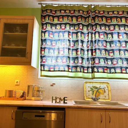 Semesterbostad Korina Posidhonía