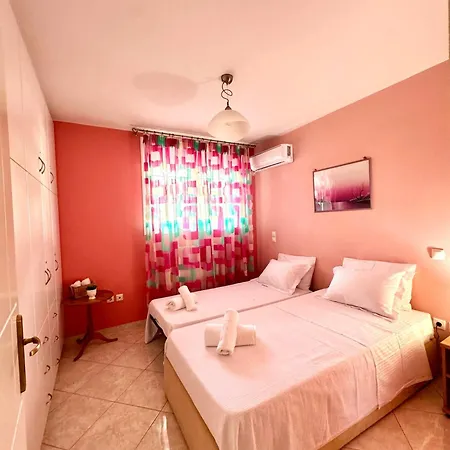 Korina Semesterbostad *